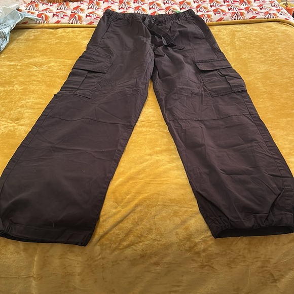 Cargo Easy Pants by Gap - Picture 5 of 8